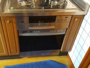 三重キッチン取付け隊　ガスオーブンの取替　施工前　
